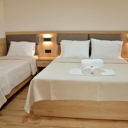 Denis Studios And Apartments Paralia Katerinis Phòng bức ảnh