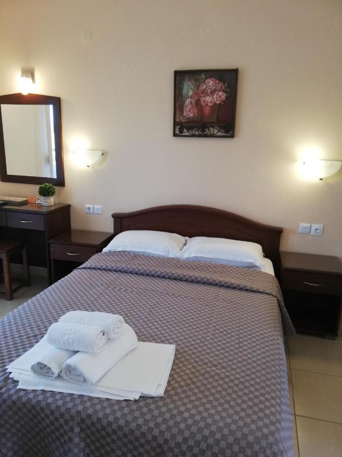 Denis Studios And Apartments Paralia Katerinis Ngoại thất bức ảnh