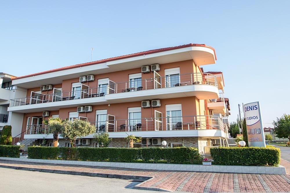 Denis Studios And Apartments Paralia Katerinis Ngoại thất bức ảnh