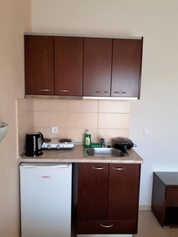Denis Studios And Apartments Paralia Katerinis Ngoại thất bức ảnh